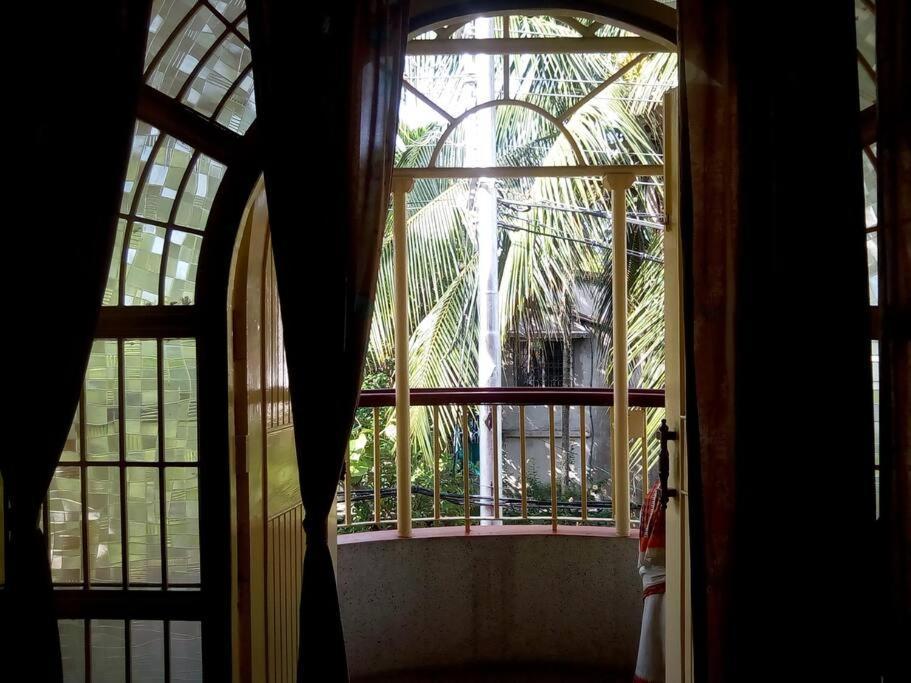 Premium Apartment, Kolkata Airport Buitenkant foto